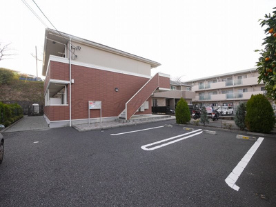 【駐車場】 | ソレイユパレ（それいゆぱれ） | 株式会社スマイルメイトでは契約金のクレジット決済も可能です♪