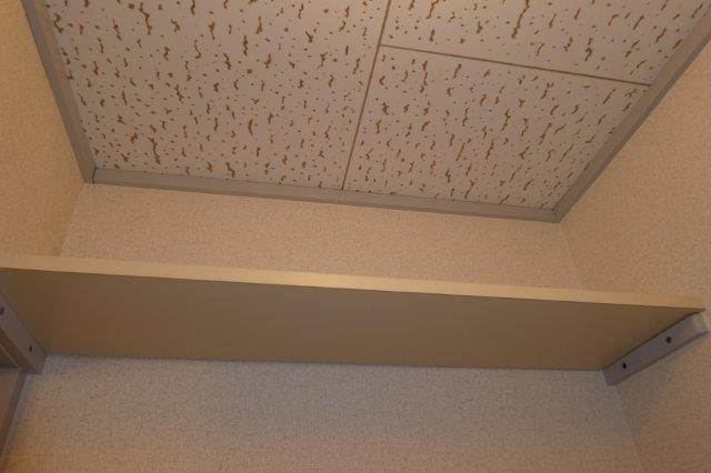 総社市小寺のアパートのトイレ|トイレ棚