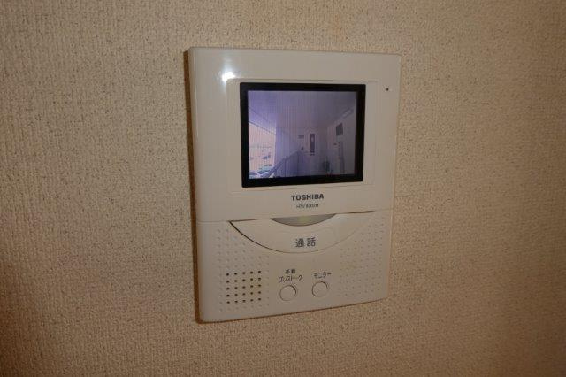 総社市小寺のアパートのセキュリティ|TVインターホン