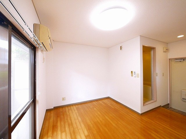 はいつ武本の洋室|明るい洋室です