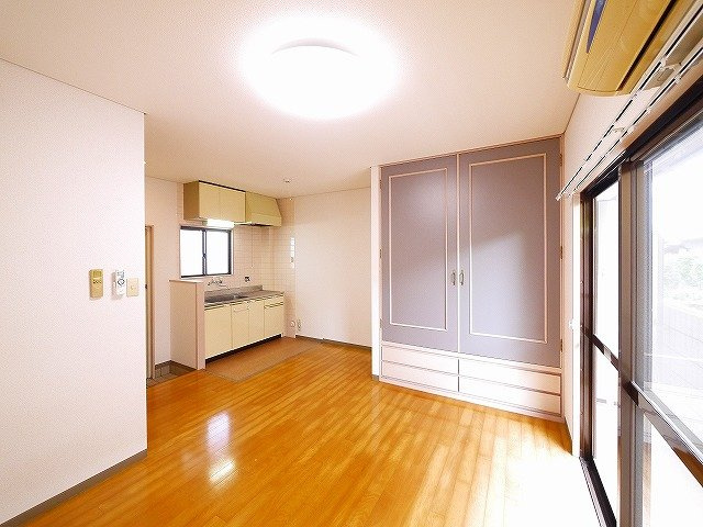 はいつ武本の寝室|落ち着いた色調の寝室です