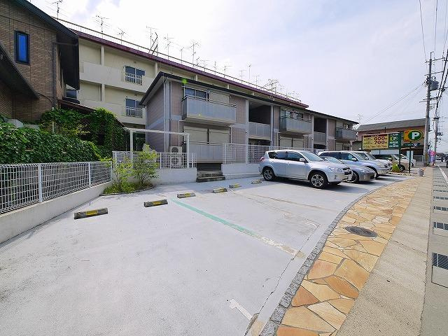 シャルム（西大寺北町）の駐車場|駐車場があります