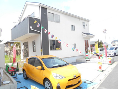 【外観】 | 白岡市　篠津　全2棟　1号棟　４２坪　角地 | 2480から2380から2180から2080から1780万円に価格変更。角地。駐車2台。畳ｺｰﾅｰ付。４ＬＤＫとワイドバルコニー。