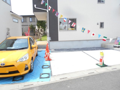 【駐車場】 | 白岡市　篠津　全2棟　1号棟　４２坪　角地 | 2480から2380から2180から2080から1780万円に価格変更。角地。駐車2台。畳ｺｰﾅｰ付。４ＬＤＫとワイドバルコニー。