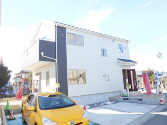 【外観】 | 2480から2380から2180から2080から1780万円に価格変更。角地。駐車2台。畳ｺｰﾅｰ付。４ＬＤＫとワイドバルコニー。。