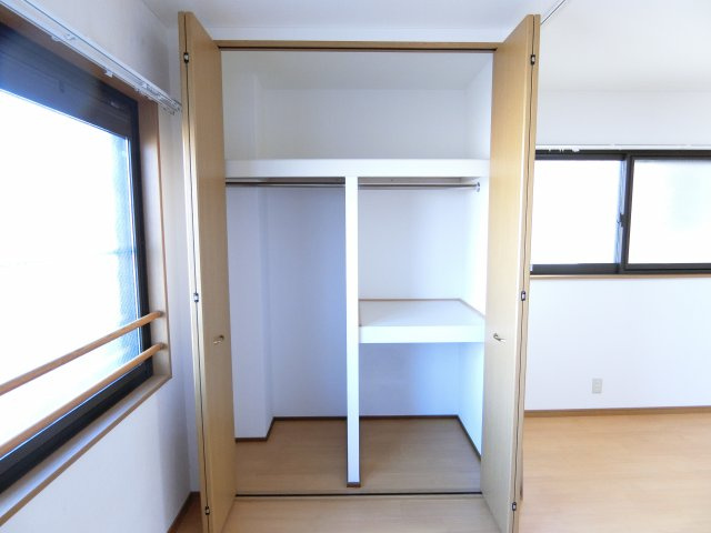 グレイス西山台の収納