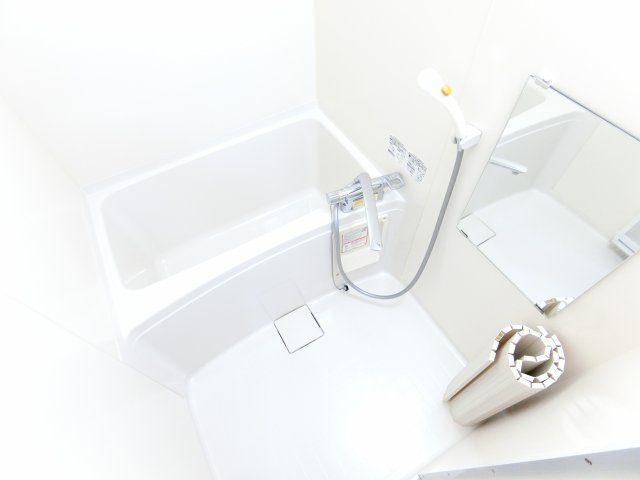 グレイス西山台の浴室