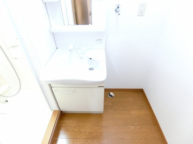 グレイス西山台の洗面所