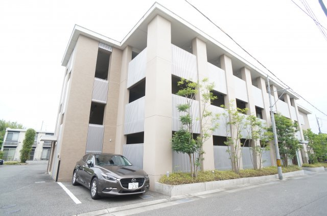 AMENITYCOURT K1 B棟の外観