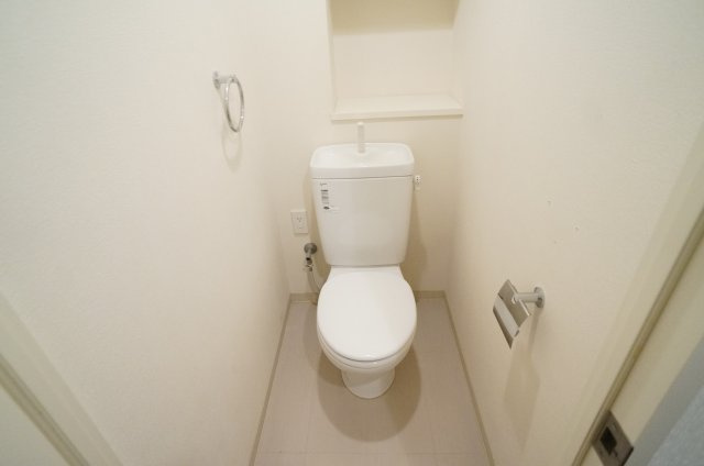 AMENITYCOURT K1 B棟のトイレ