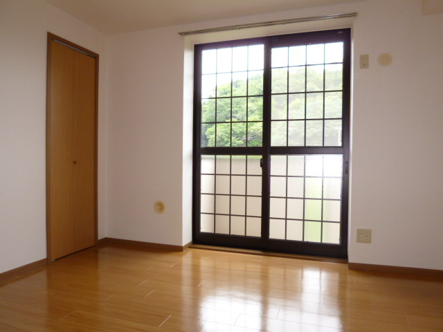 メゾンメールＢの居間・リビング|洋室