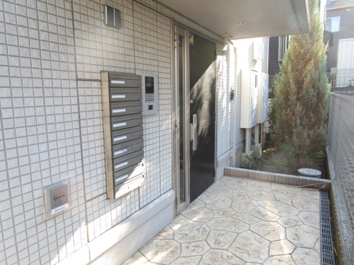 フェリーチェCのエントランス