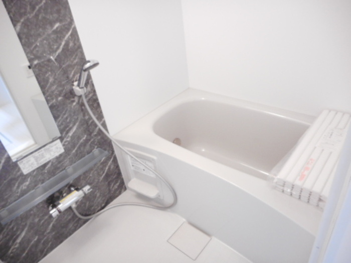 フェリーチェCの浴室