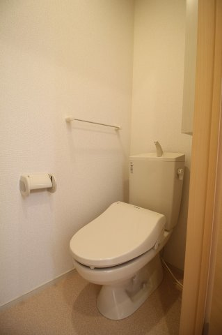 ファースト・スターのトイレ|落ち着いたトイレです