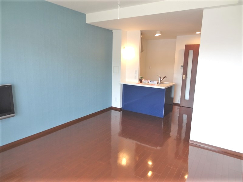 ヴェルテュ－・デュ・シャトー Ａ館の居間・リビング