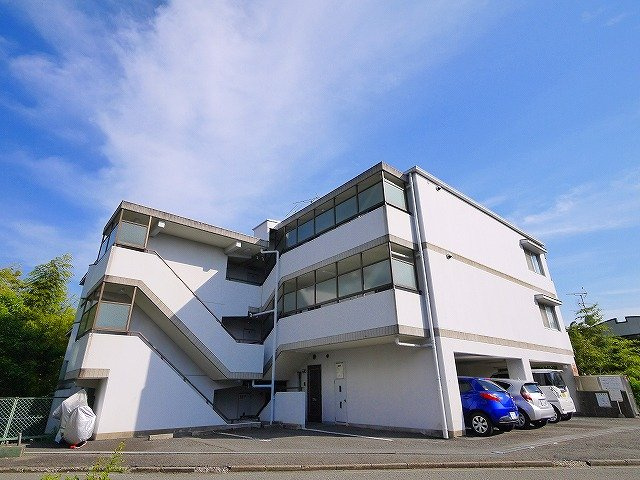 ロイヤルハイツ東生駒の外観|外観です