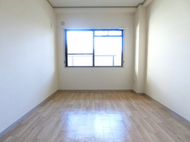 野浦ハイツの寝室