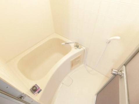 野浦ハイツの浴室