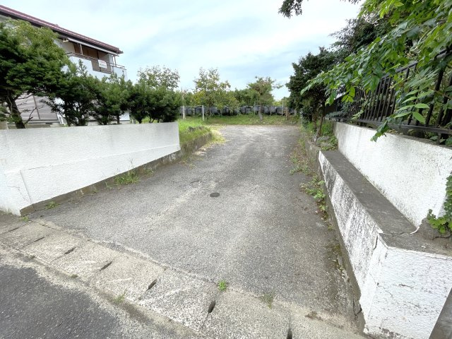 上永吉須永貸家の駐車場