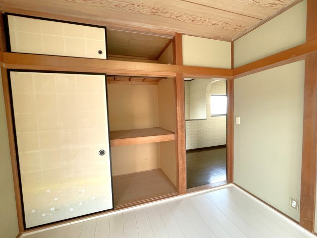 上永吉須永貸家の収納