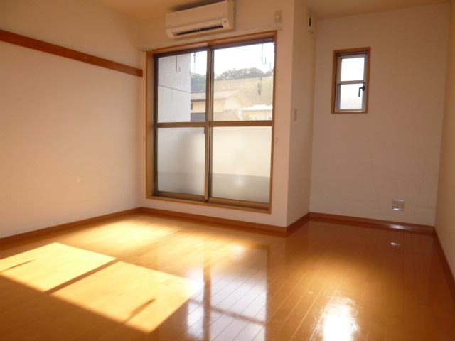 ノーブルシオリの居間・リビング|洋室