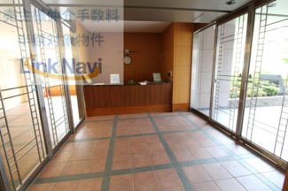 【エントランス】 | 建物の内部です