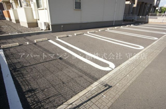 【駐車場】