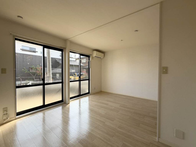 【居間・リビング】 | グレースタウンA棟