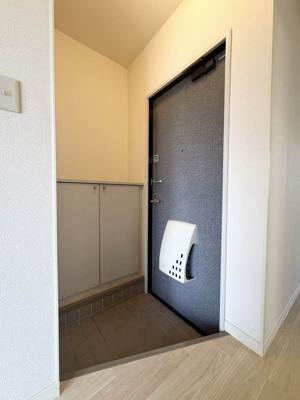 【玄関】 | グレースタウンA棟