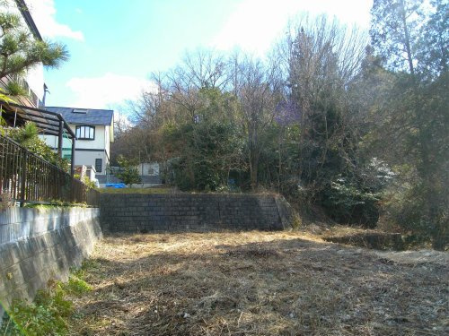 岐阜県関市関ノ上　売地の外観|平成３０年２月撮影
緑の多い閑静な住宅街です！
土地面積：271.49㎡（82.73坪）！駐車場1台可！
