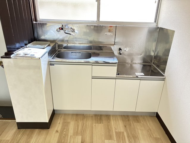 足立区弘道１丁目のアパートのキッチン