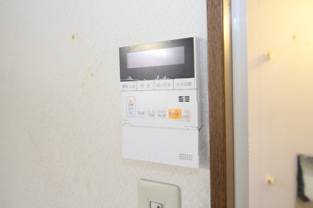 渡辺貸家（テラスハウス）の浴室