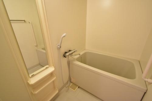 ベイシック大名の浴室|ベイシック大名（1LDK）