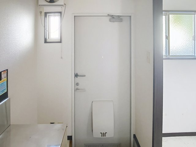 ラプラスジュネスの玄関