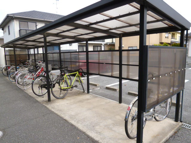 総社市福井のアパートのその他共用部分|自転車置き場
