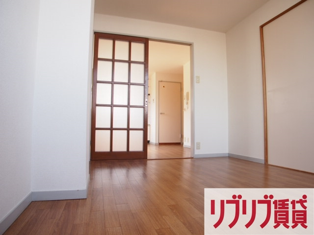 亀ヶ岡ロイヤルハイムの寝室