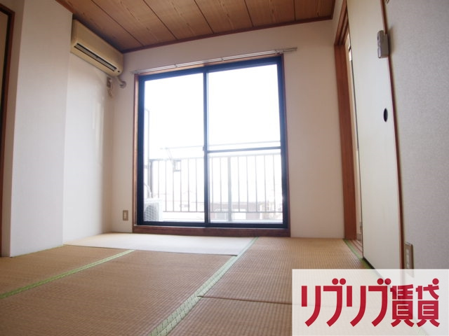 亀ヶ岡ロイヤルハイムの和室