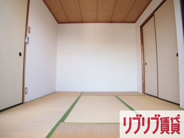 亀ヶ岡ロイヤルハイムの和室