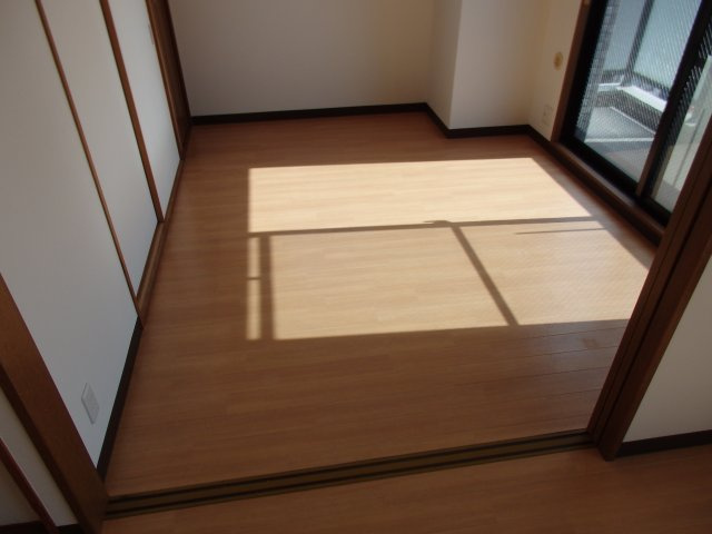  | ローレル春日野道