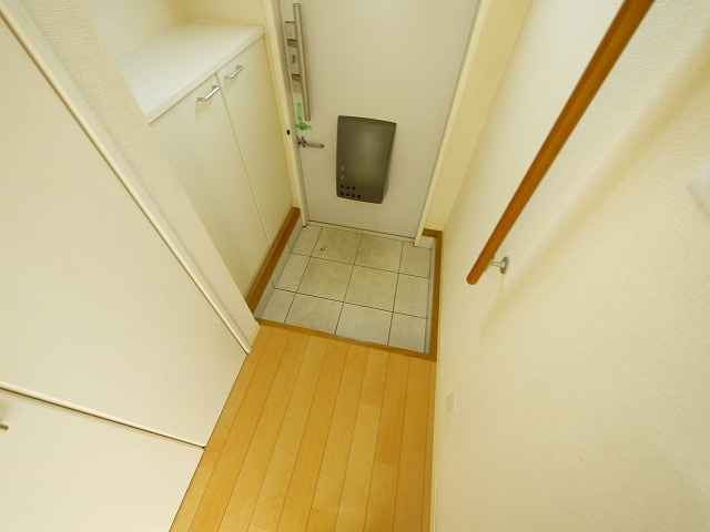 サンライズＹ　Ｃ棟の玄関|落ち着いた玄関です