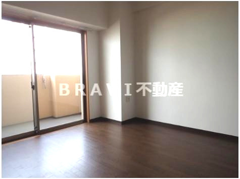プラディオ天満セレニテ　BRAVI不動産の寝室|【プラディオ天満セレニテ】開放的な寝室です