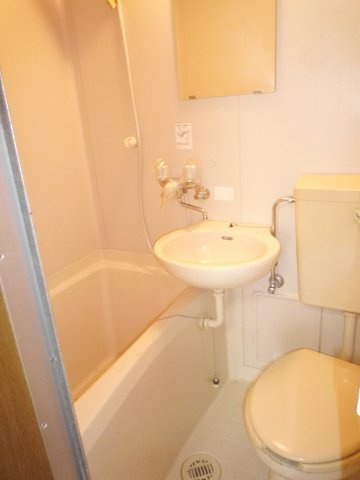 高木宅の浴室|3点ユニットバス