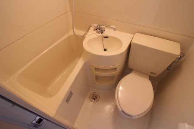 メゾン垂水の浴室