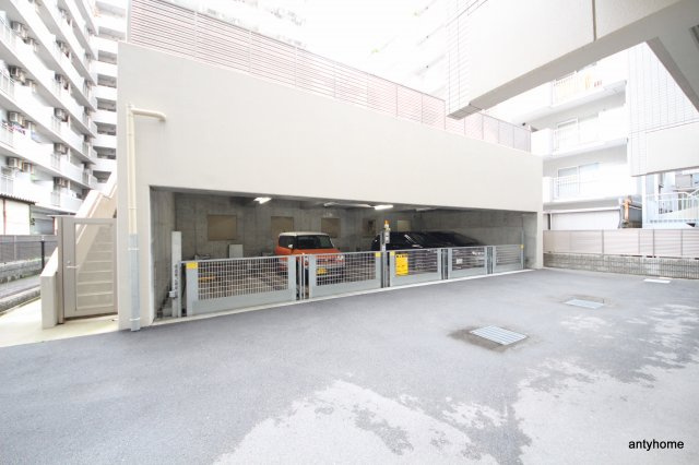 エステムプラザ梅田中崎町3ツインマークスＮＲ　仲介手数料無料の駐車場