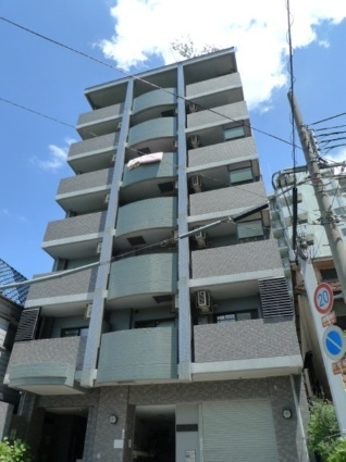 レディースパインヒル北梅田の外観