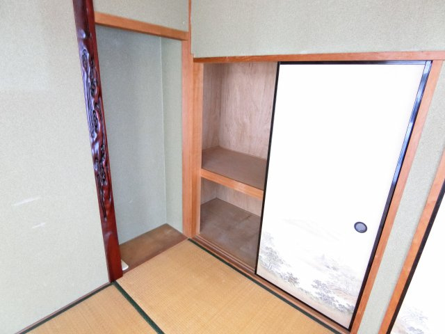 上田貸家の収納