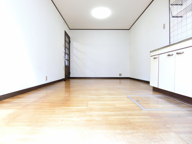 上田貸家の居間・リビング