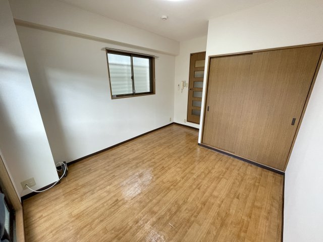 ファミール中野１の居間・リビング