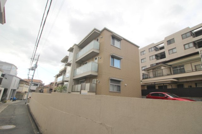 【外観】 | ラ　メゾン　ド　ボヌール　桜塚