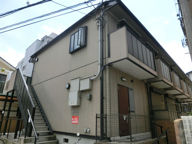 大阪市淀川区十三本町２丁目のアパート